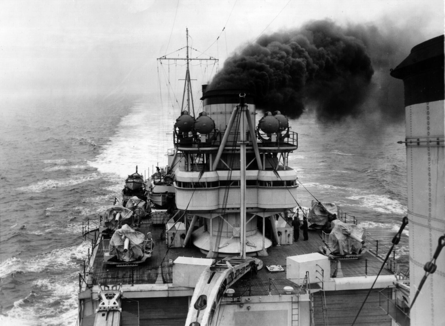 1945: USS Indianapolis